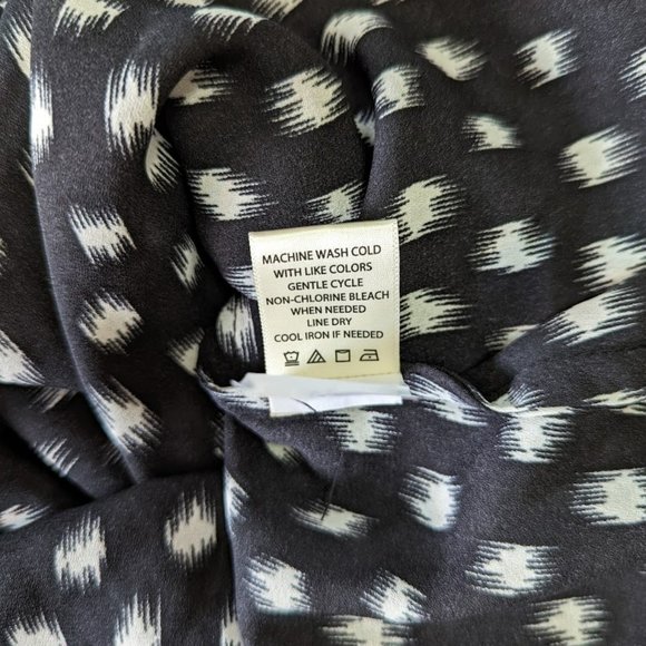 Max Studio Black White Print Popover Blouse - Size Large - Picture 7 of 10